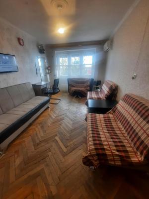 Продаётся квартира в старом здании, 1 комнат(ы), 32 м²